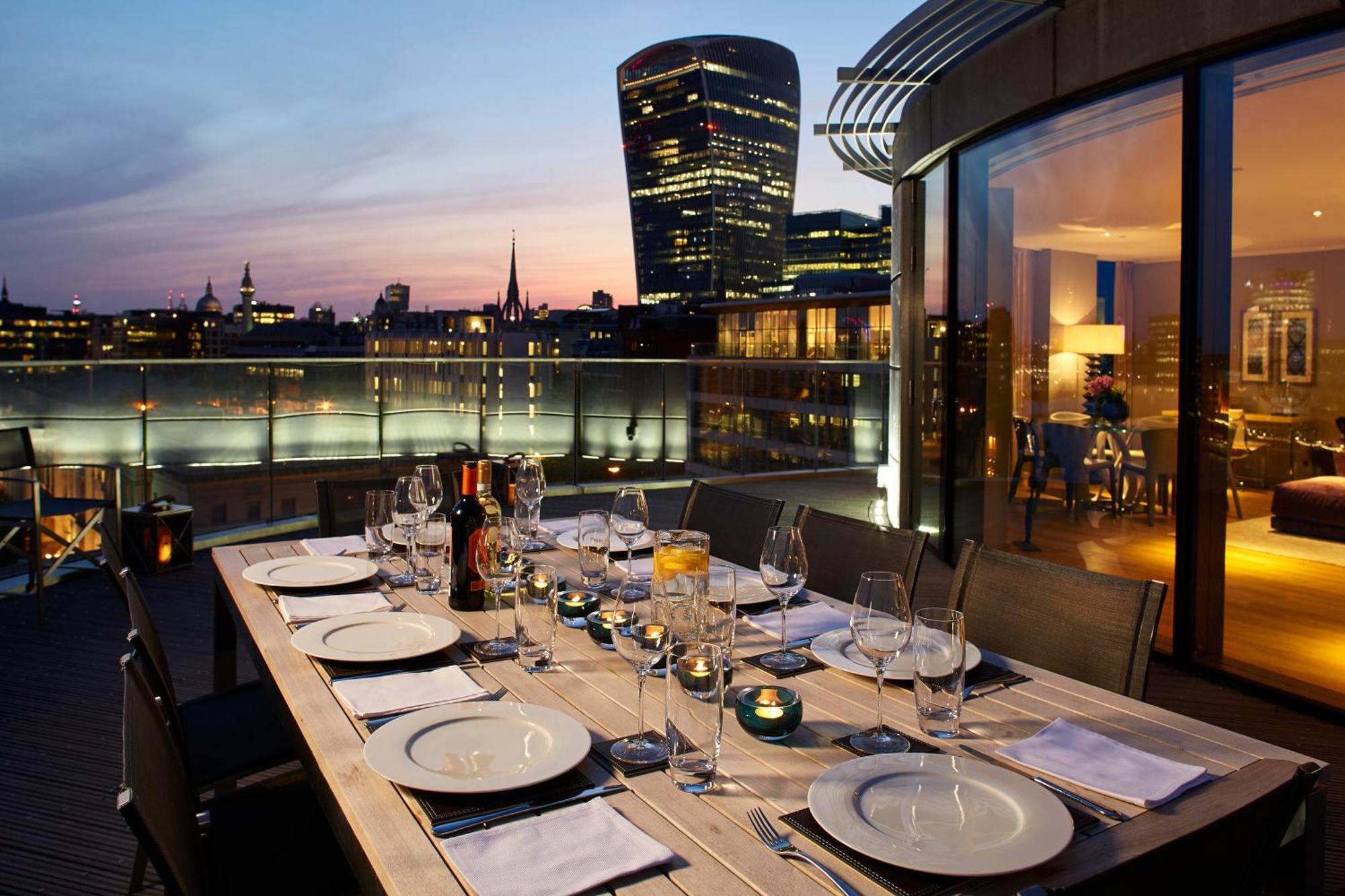 Cheval Three Quays At The Tower Of London Aparthotel Exterior foto